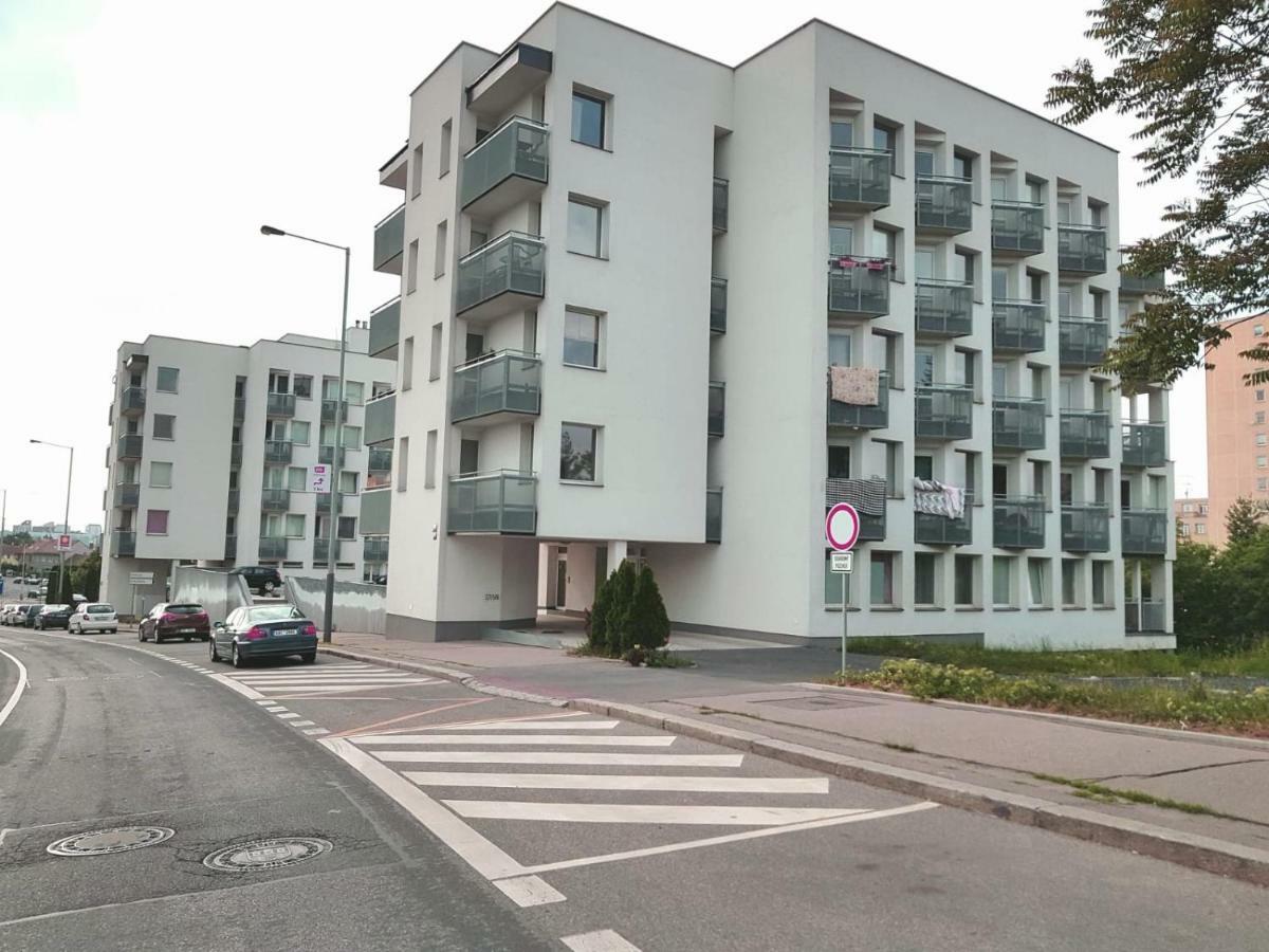 G Support Apartment プラハ エクステリア 写真